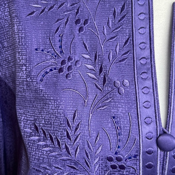 Adrianna Pappel Lavender suit. - Picture 2 of 4